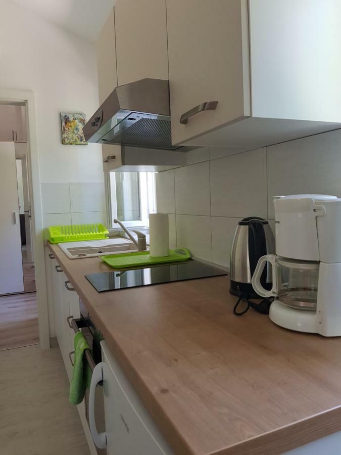 Apartment Zdenka Veli Losinj Exterior photo