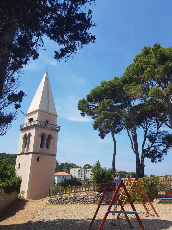 Apartment Zdenka Veli Losinj Exterior photo